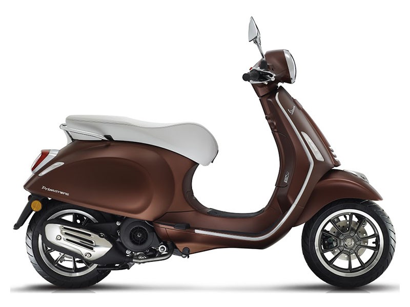 Vespa Primavera 150 iGet ABS – 50th Anniversary Brown