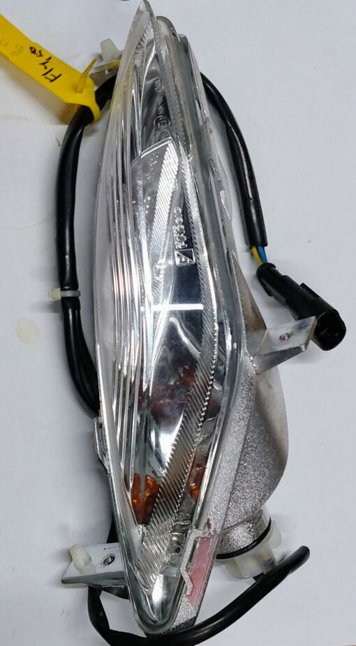 pre-loved Piaggio Fly ie right front indicator assembly