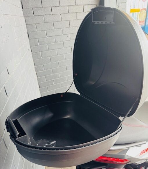 Aprilia SR GT Black 2022 - Last One low Km's - Image 7