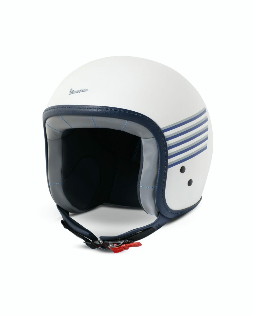 Vespa sales helmet white