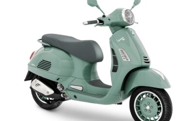 Vespa GTS 300 80th Anniversary Edition