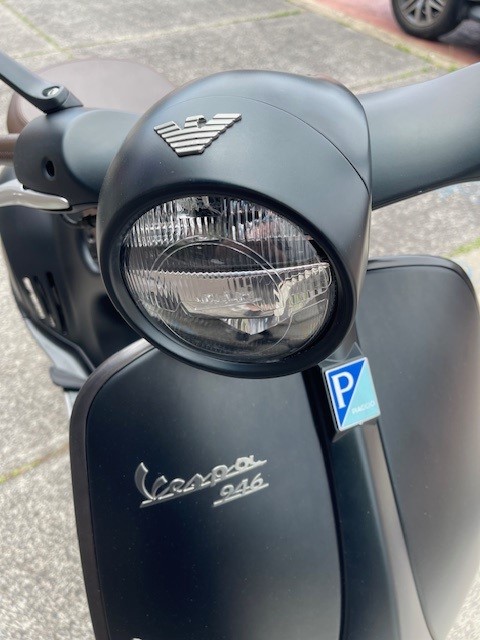 2016 Emporio Armani 946 - Image 6