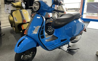 New Blue Eclettico Vespa GTS 300 Super Sport
