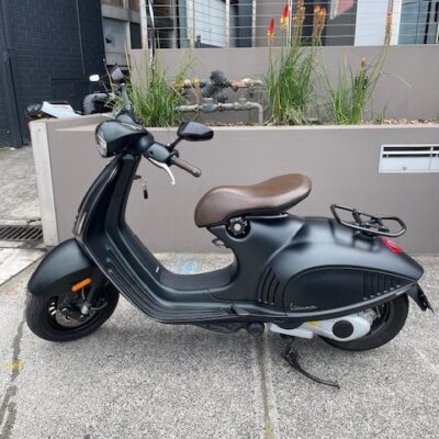 2016 Emporio Armani 946