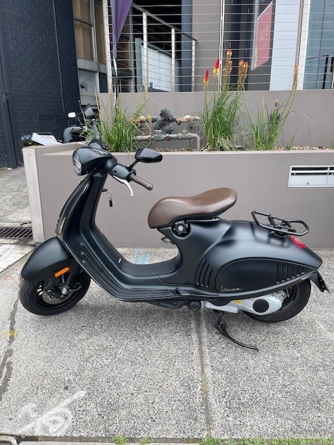 2016 Emporio Armani 946