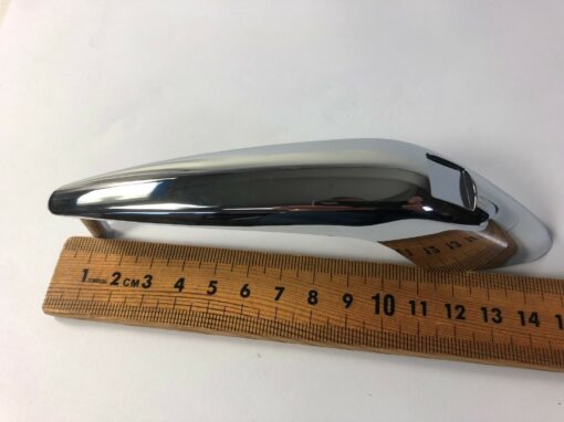 Vespa GTS Super Front Ridge Upper Crest (Chrome)