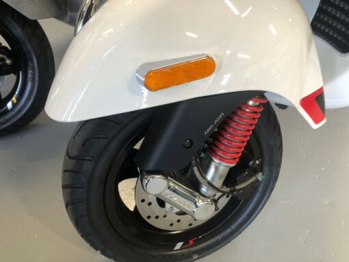 Vespa Right Side Guard Reflector - Image 4