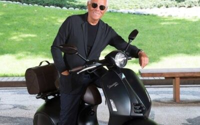 Vespa 946 Emporio Armani – The Most Beautiful Vespa Ever!