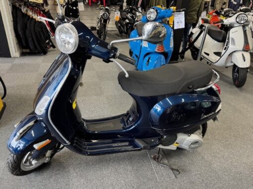 2013 Vespa LX150 - Midnight Blue - Image 5