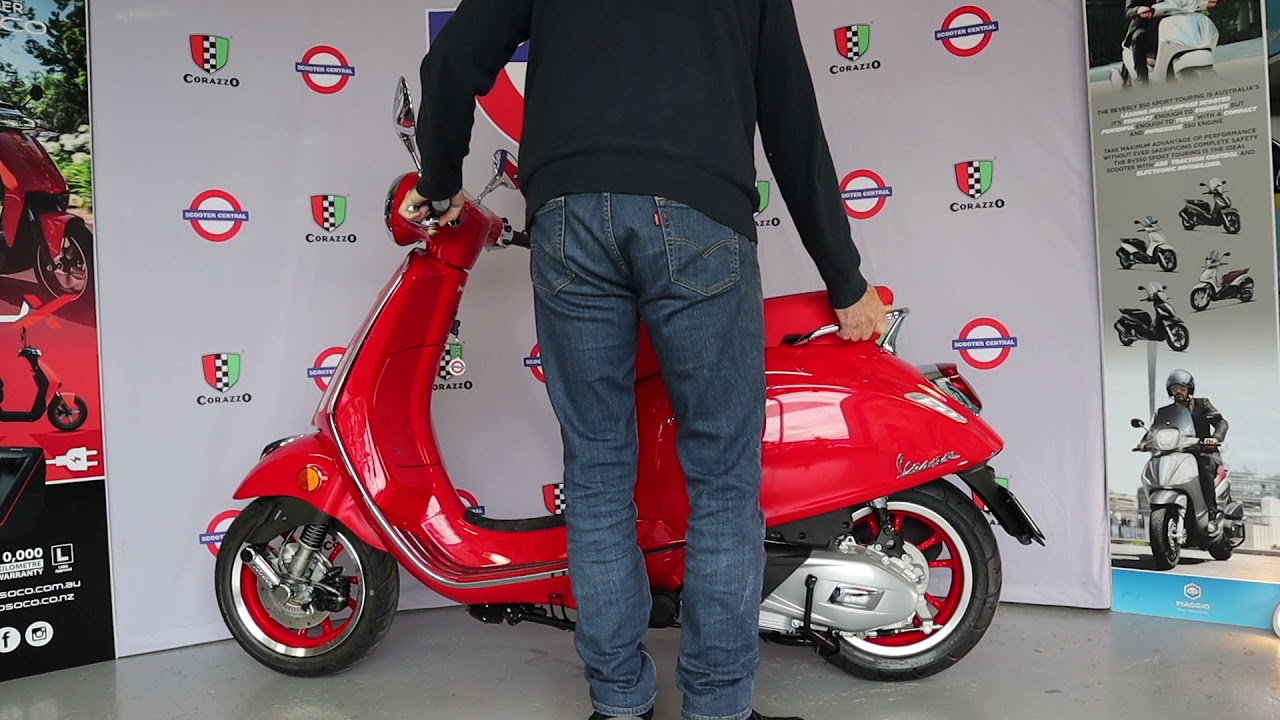 Scooter Newbie How To Use Your Centre and Side Stand Scooter