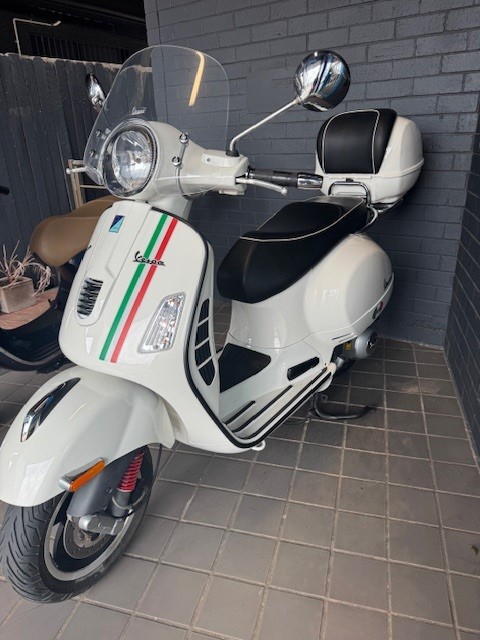 2013 Vespa GTS 300 Super