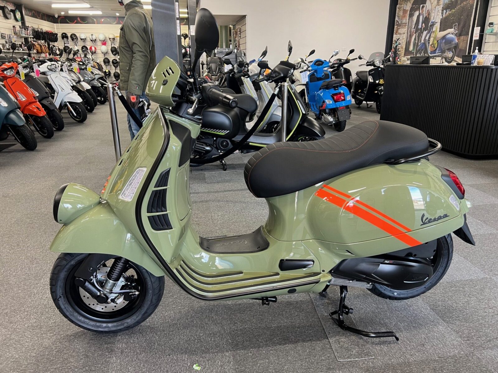 VESPA GTV 300用 Vespa GTV 300 HPE 2024 Grey Titanio | Scooteria Sydney